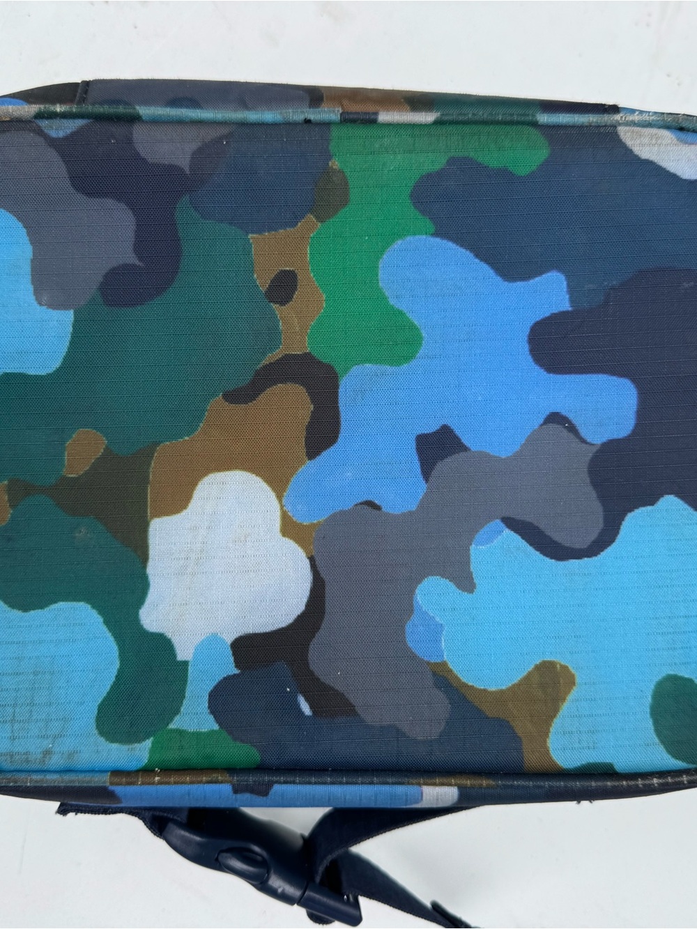 STATE Lunch Box - Picture 3 of 4